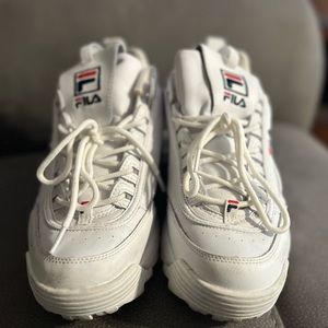 Lightly used men’s Fila